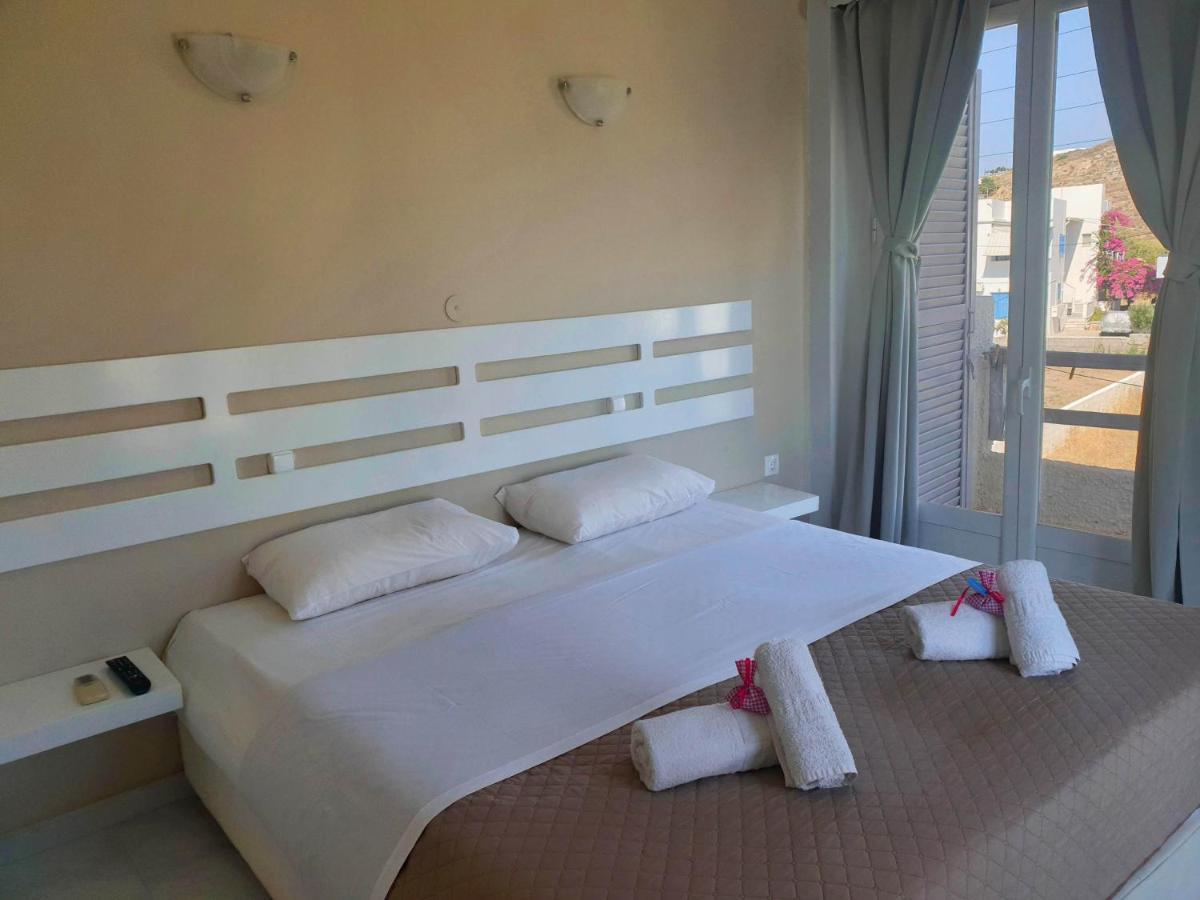 Syros Holidays Vari  Ngoại thất bức ảnh