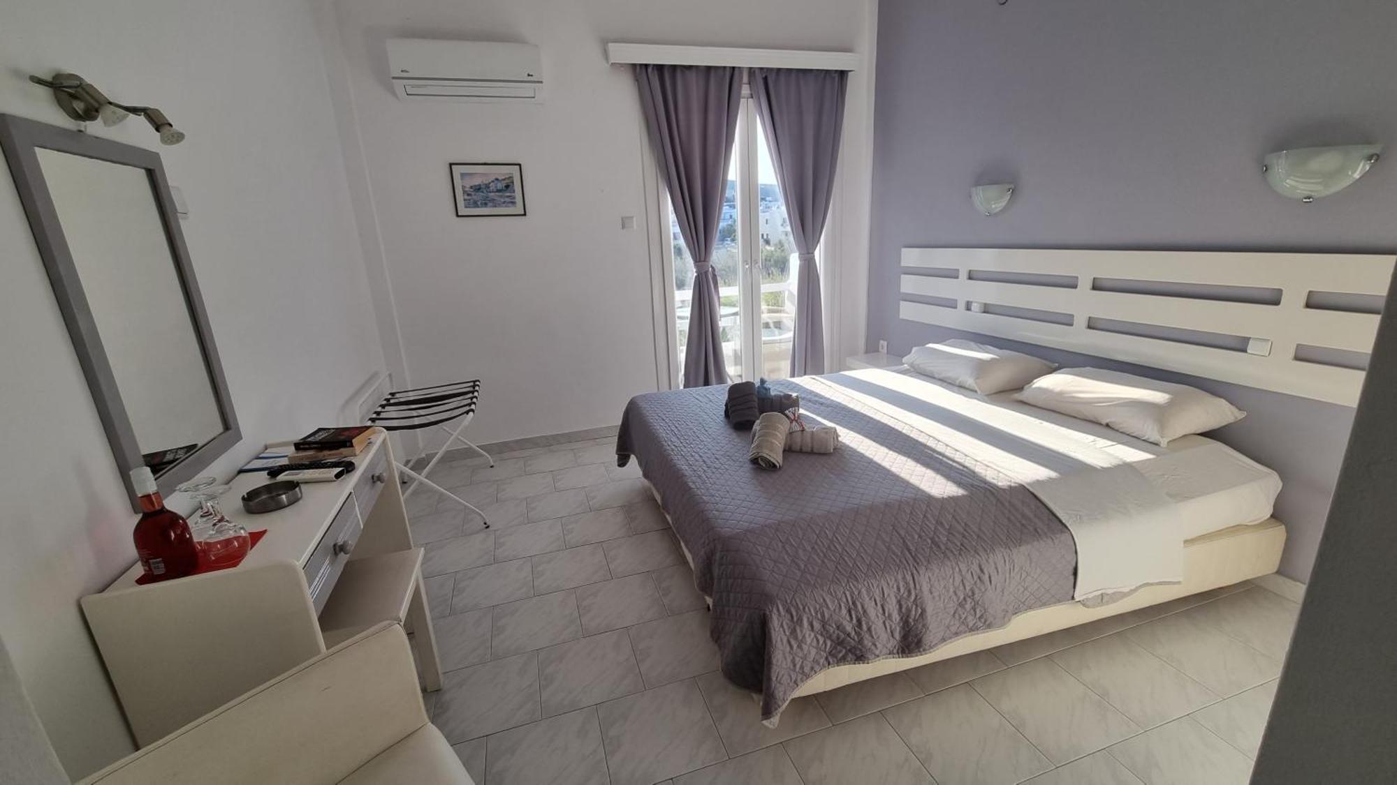 Syros Holidays Vari  Ngoại thất bức ảnh