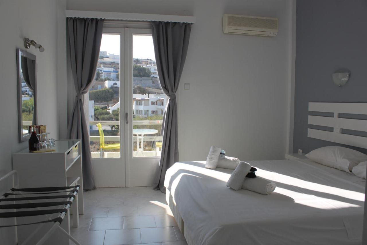 Syros Holidays Vari  Ngoại thất bức ảnh